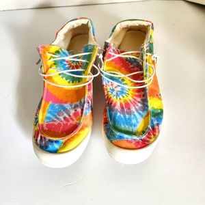 Tie-dyed women's shoes, size 8, multi-colored